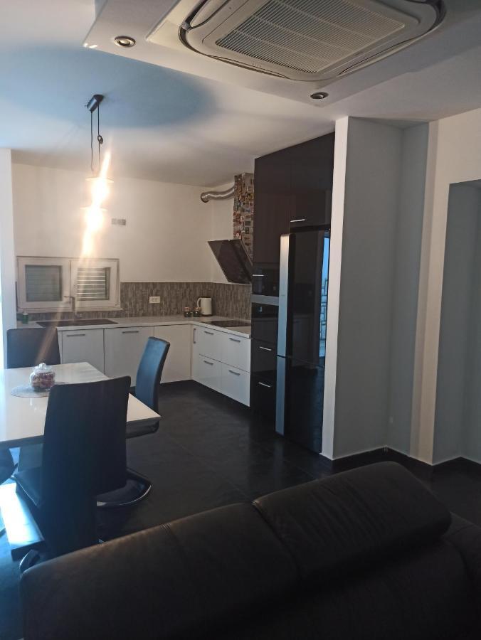 Apartment Bila Szybenik Zewnętrze zdjęcie